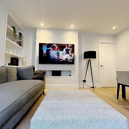 شقة Londwell, Luxe And Leaves, Chelsea Flat With Private Garden لندن المظهر الخارجي الصورة
